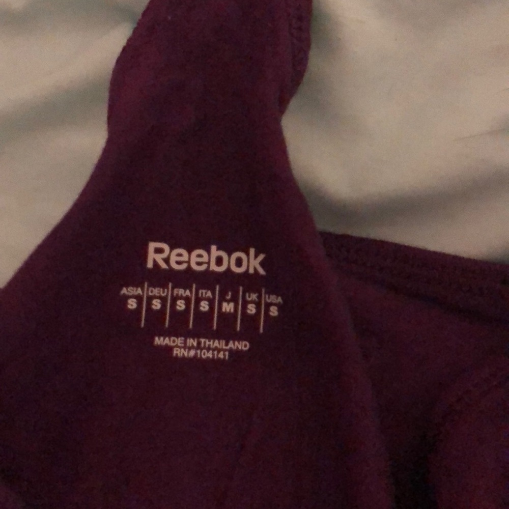 3 workout tank tops - Picture 7 of 8